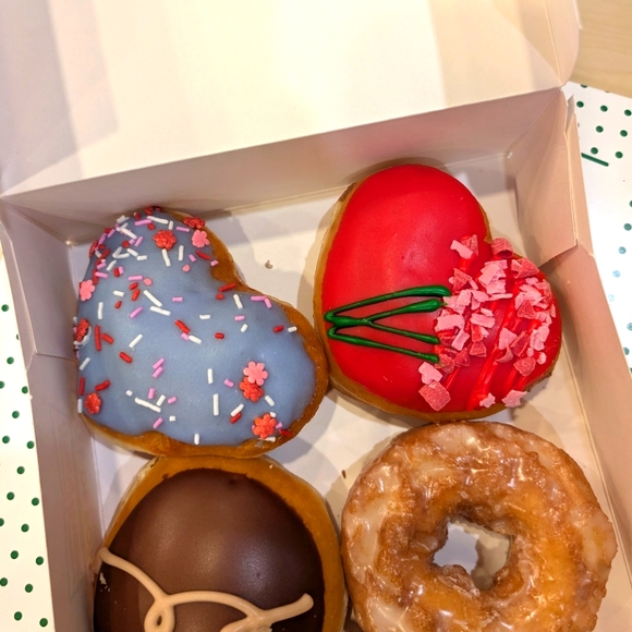 Meet your Posher, Jaemie - Picture 1 of 4